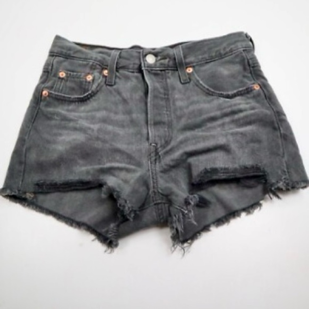 Levi’s | Premium 501 Distressed High-Rise Shorts